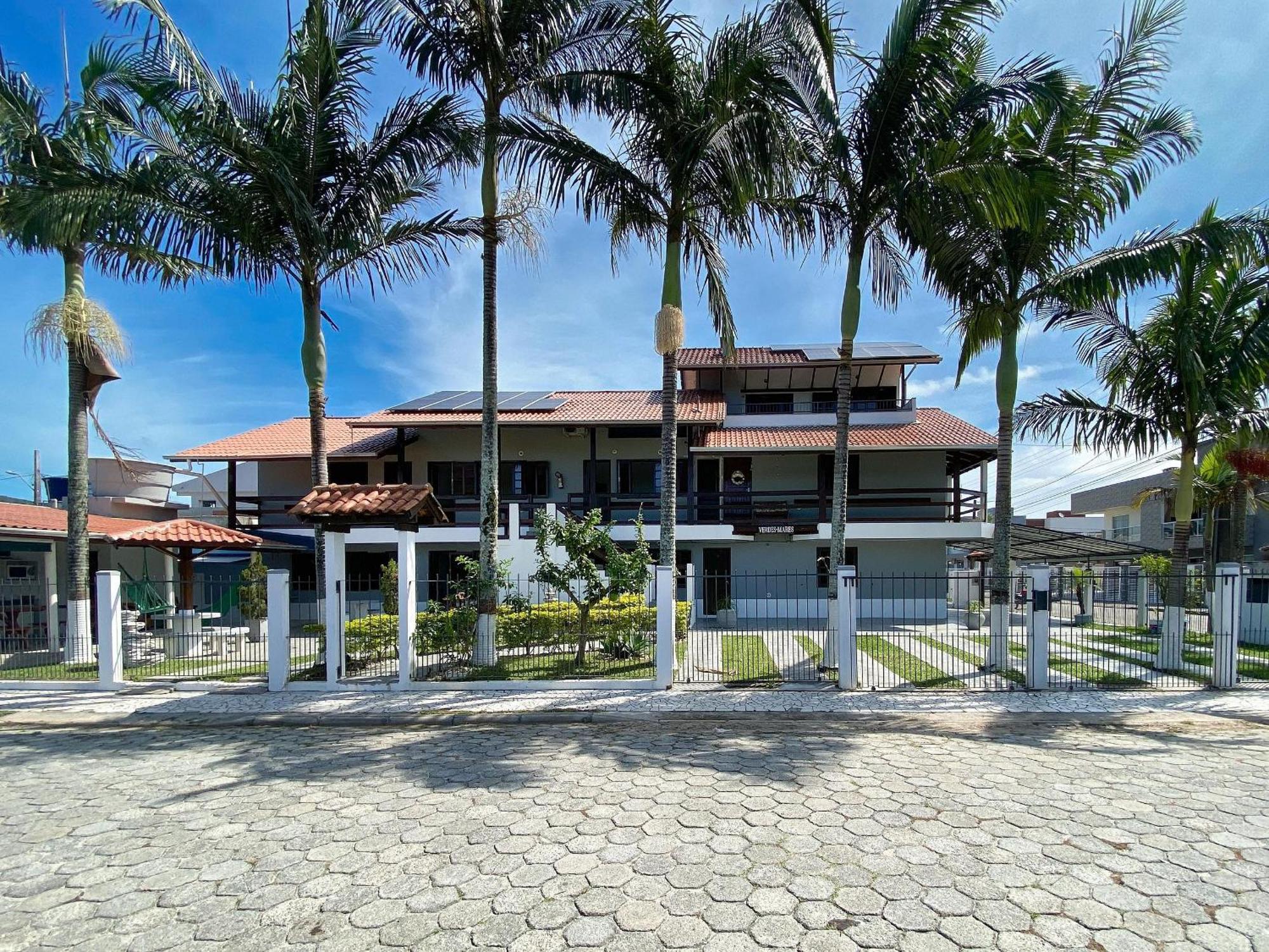 Residencial Verdes Mares Бомбиньяс Экстерьер фото